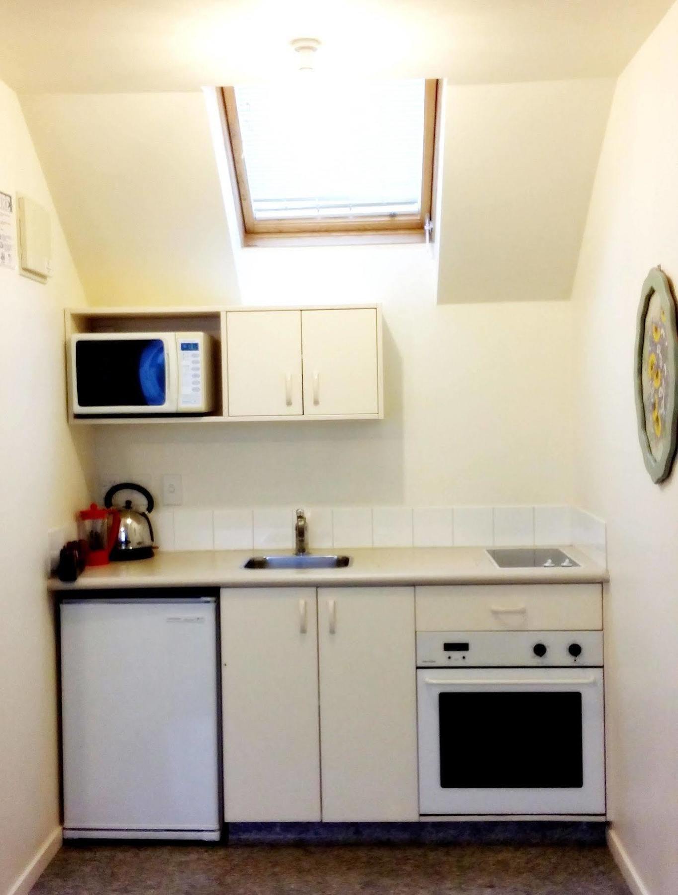 Rosewood Court 4*