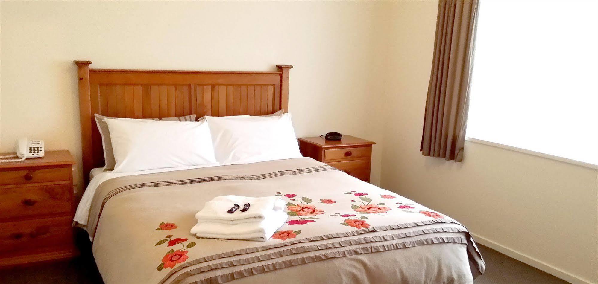 Motel Rosewood Court 4*