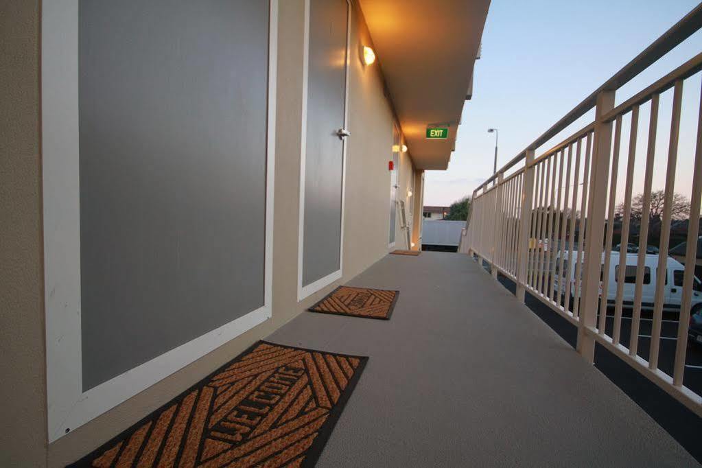 Nova Motel 4*