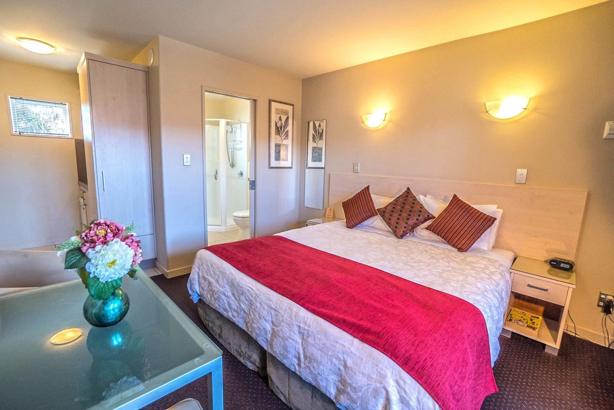 162 Kings Of Riccarton Motel 4*