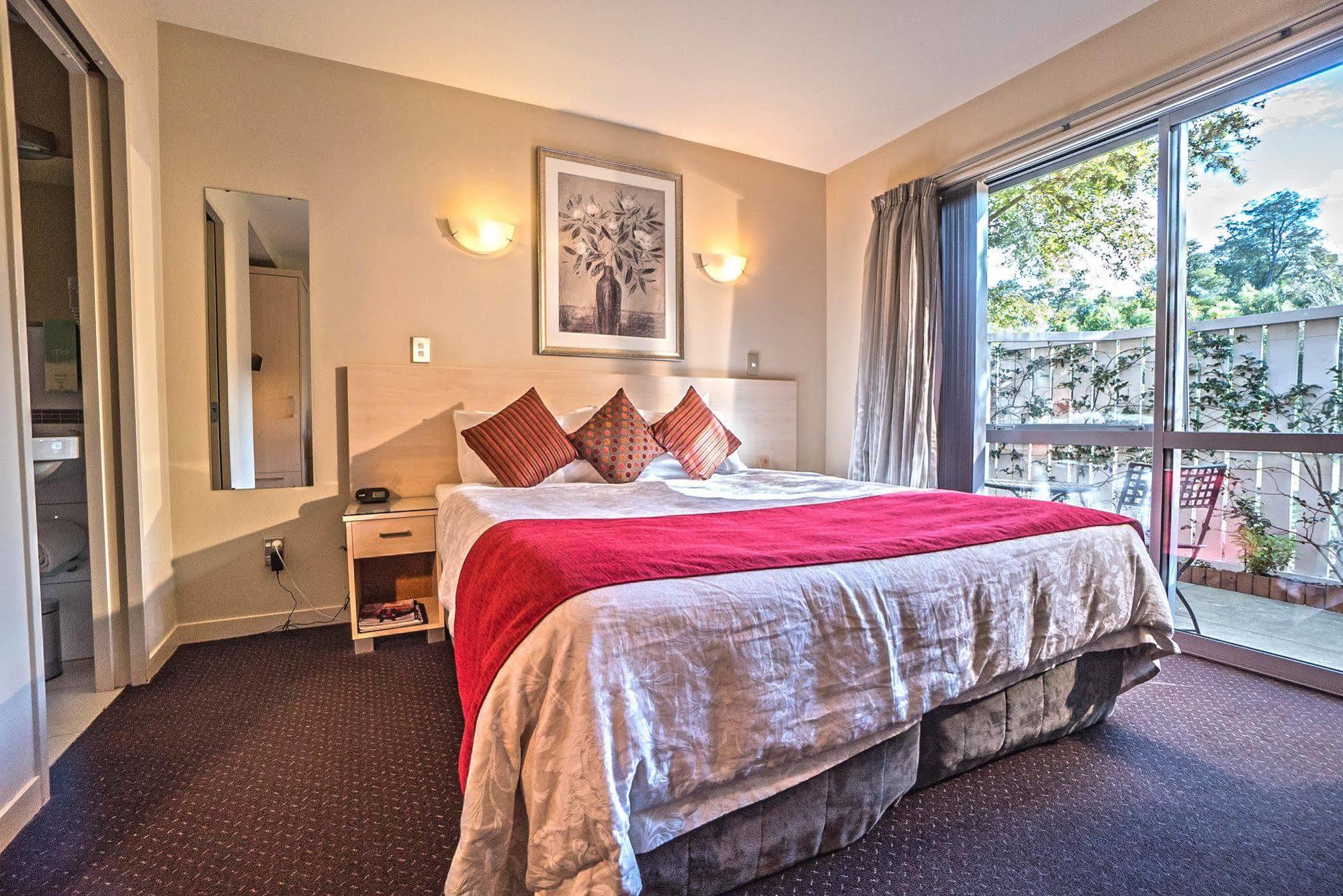 162 Kings Of Riccarton Motel 4*