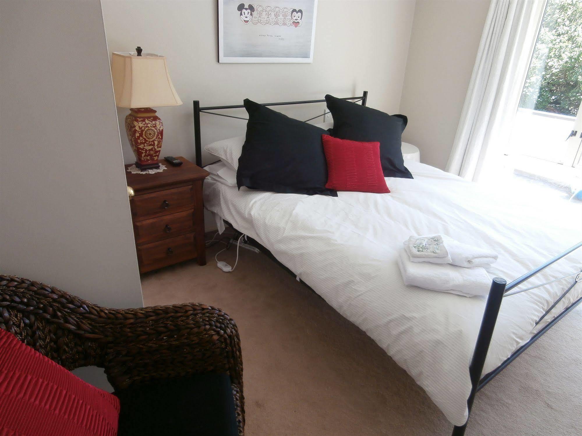 St 4* Christchurch