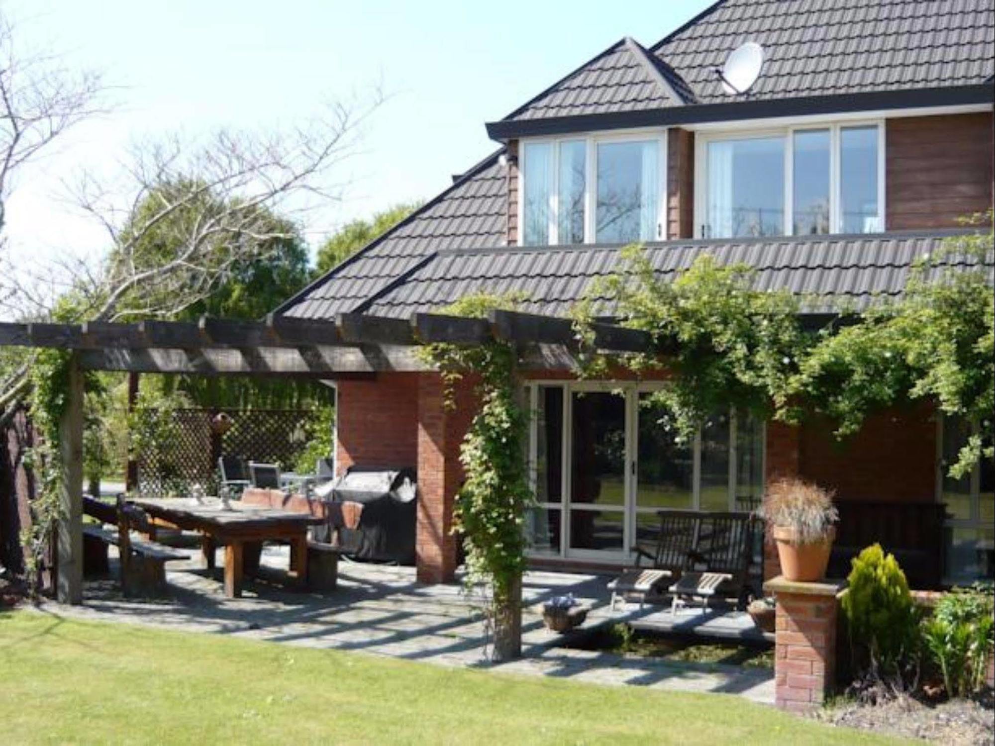 St 4* Christchurch