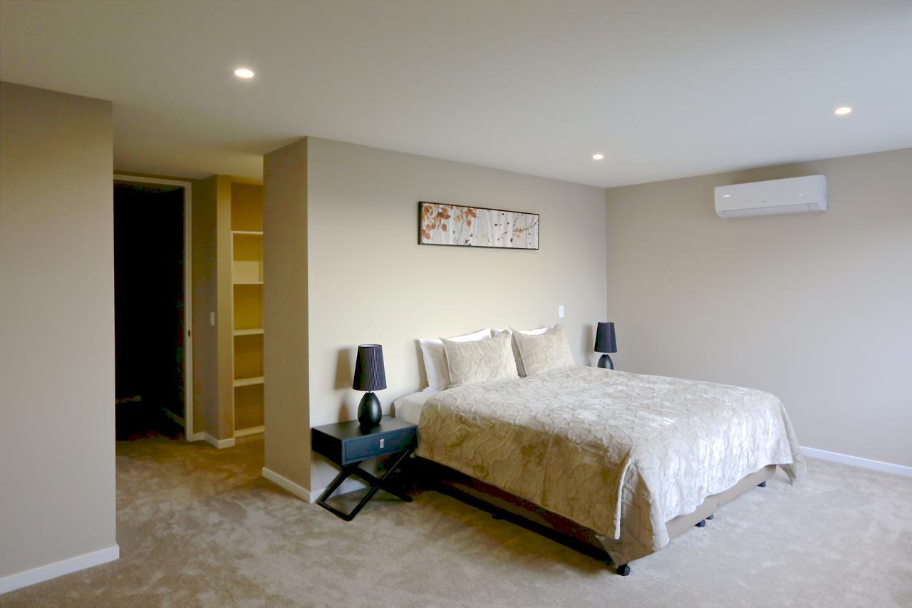 Apartment Golden Sun -two Bedrooms, Three Bedrooms *