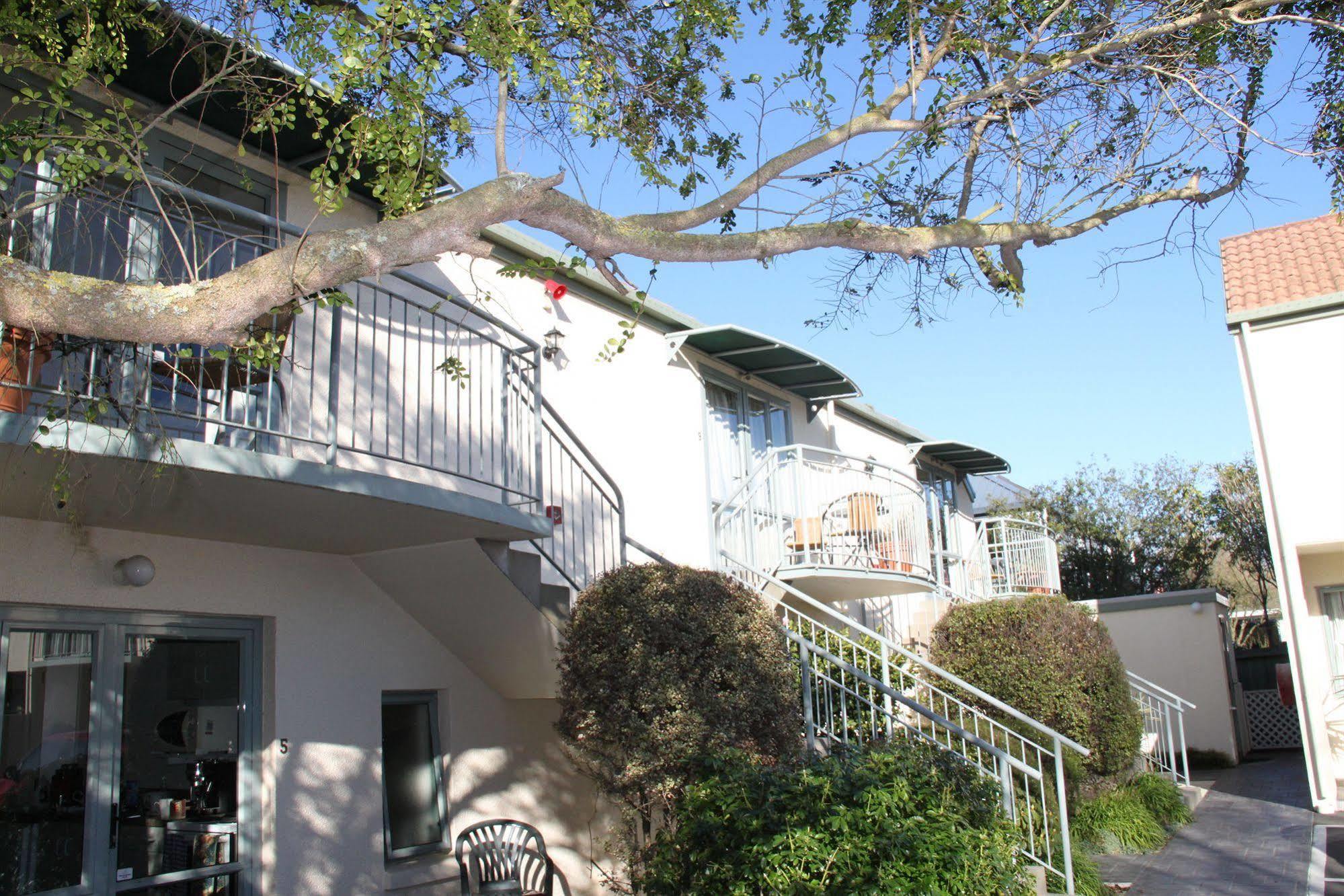 Alcala Motor 4* Christchurch