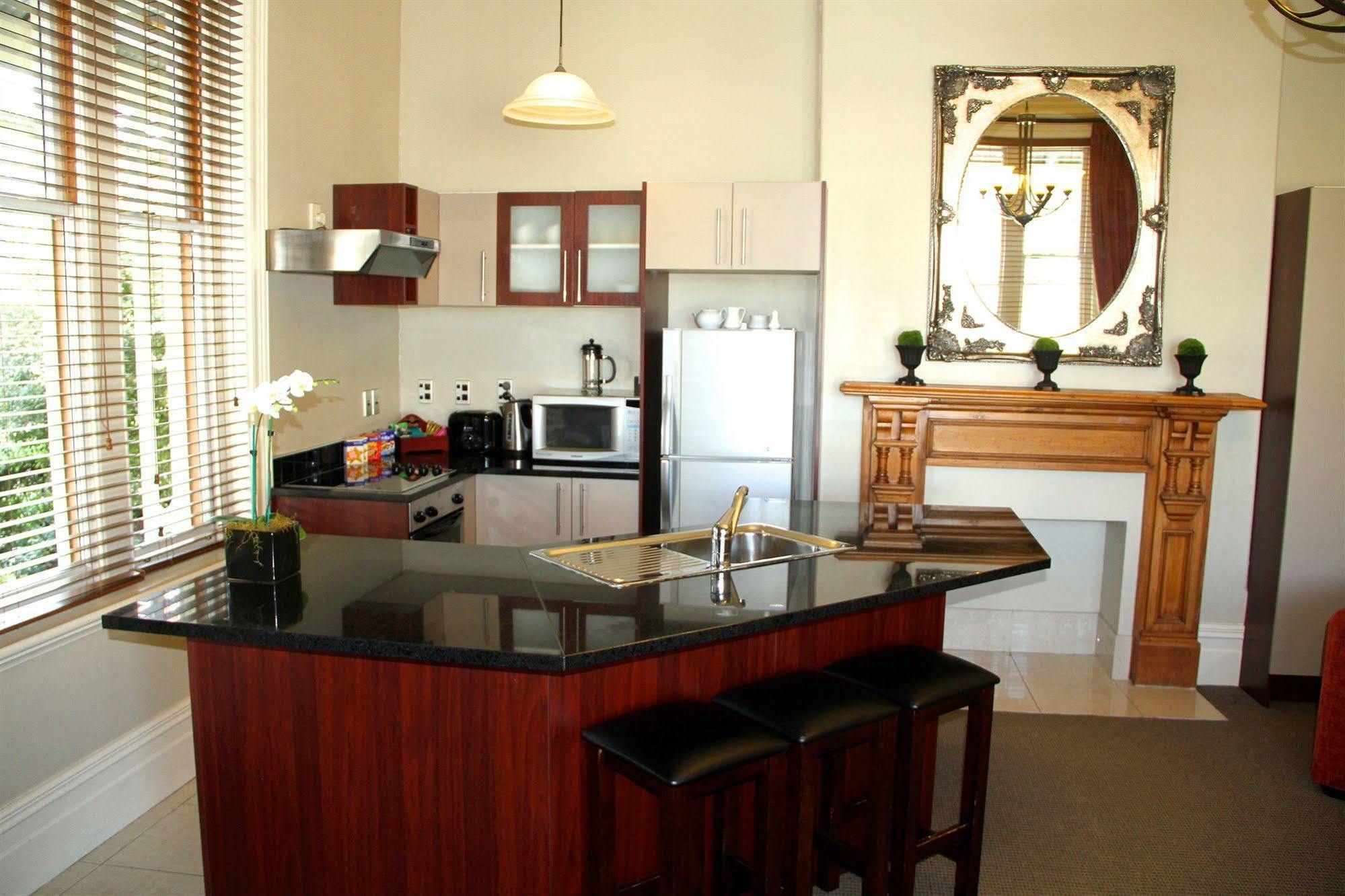 Hotel Merivale Manor