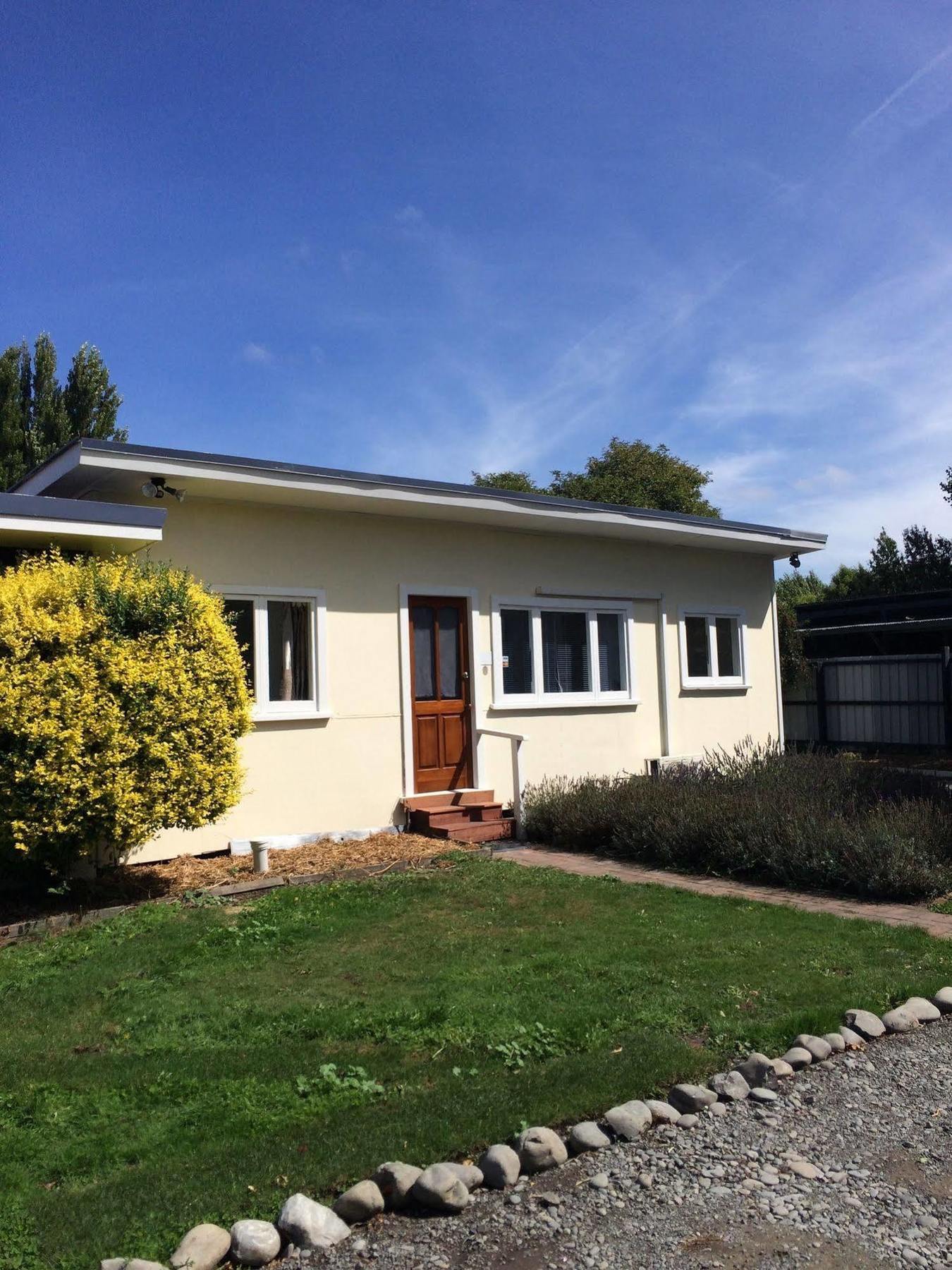 Bed & Breakfast Water Lily Garden Christchurch