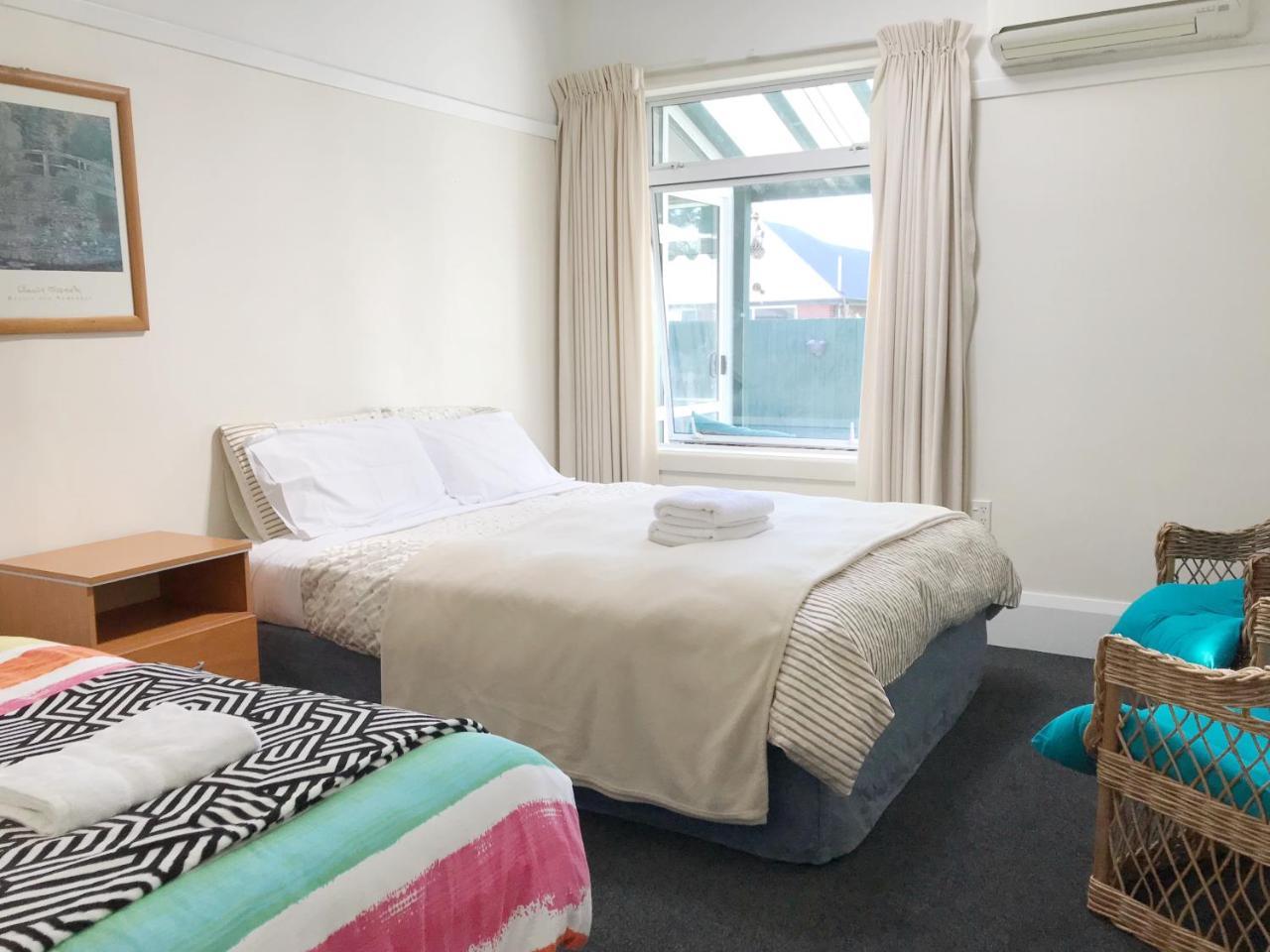 Guest house Studious Village Christchurch