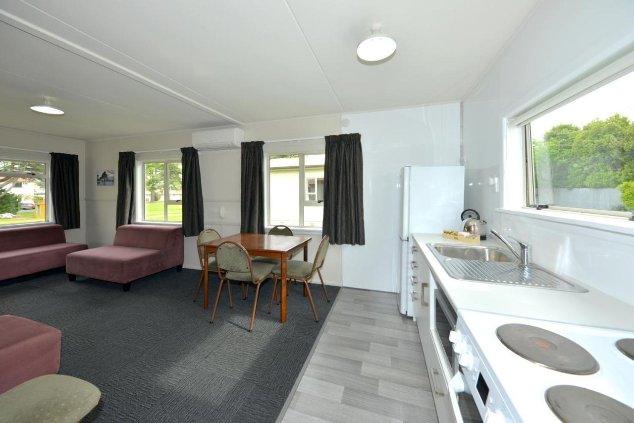 Middlepark Motel