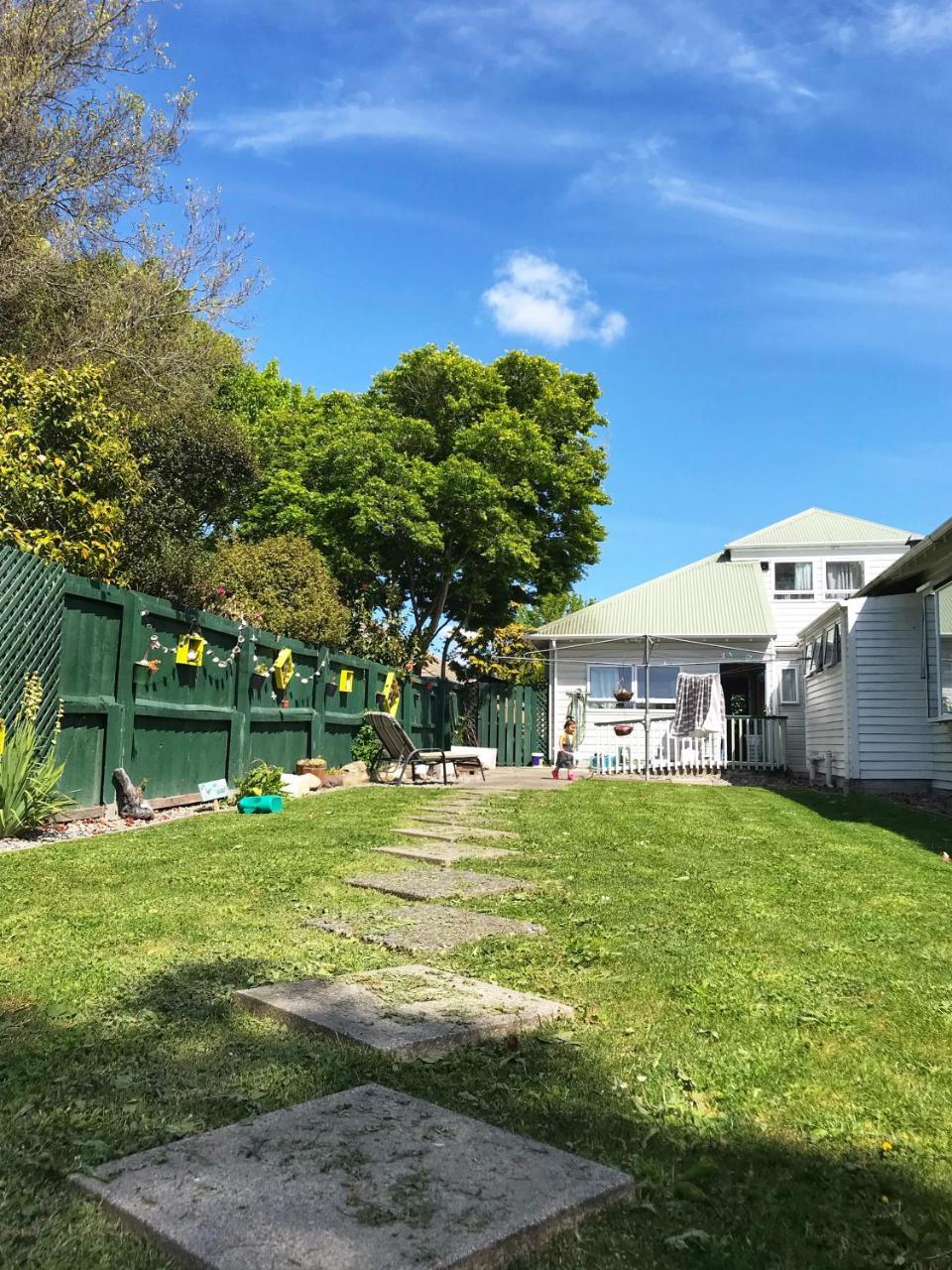 Guest house Studious Village Christchurch
