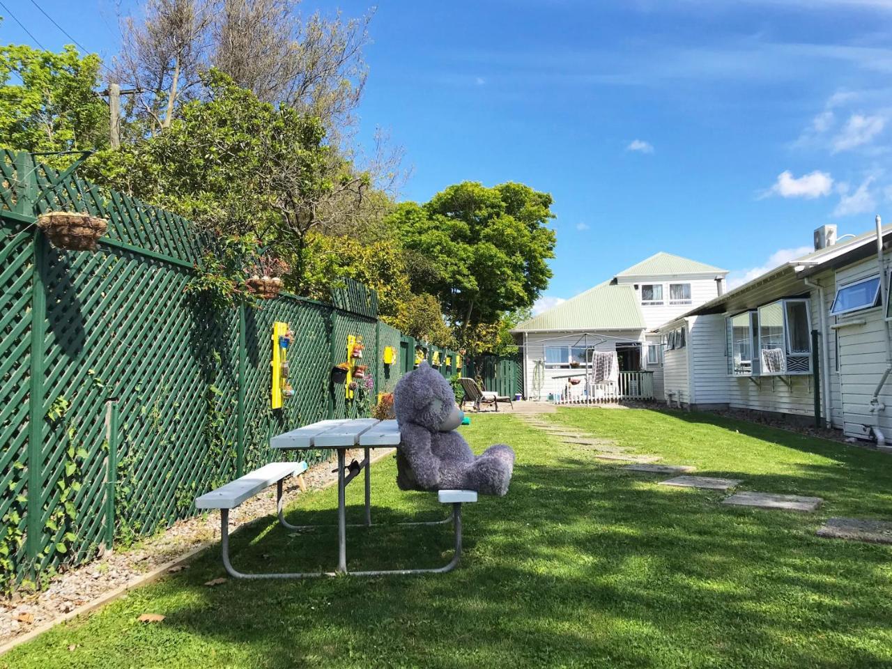 Studious Village Guest house Christchurch