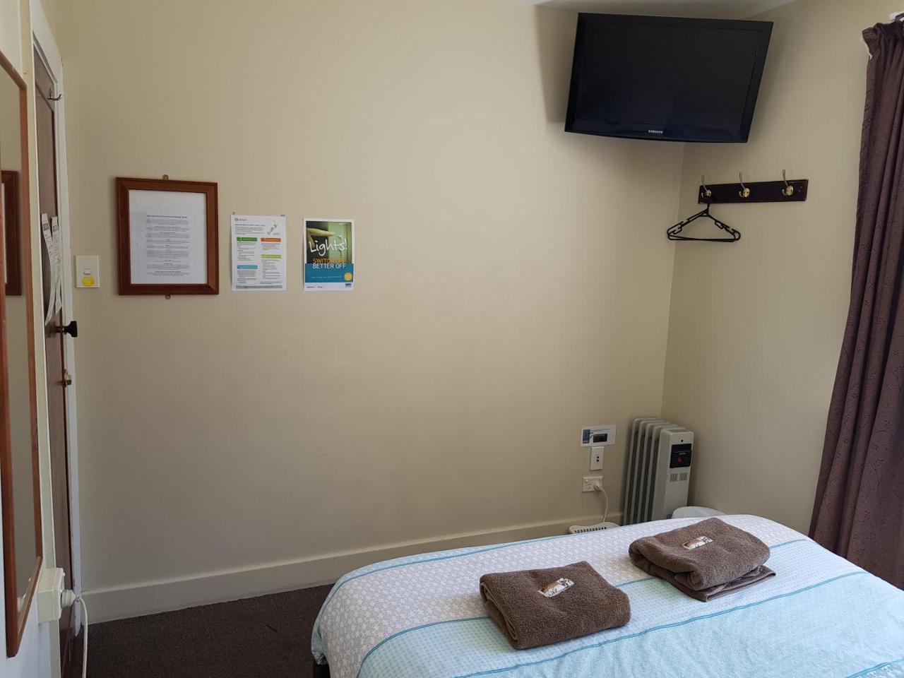 Dorset House Backpackers Hostel