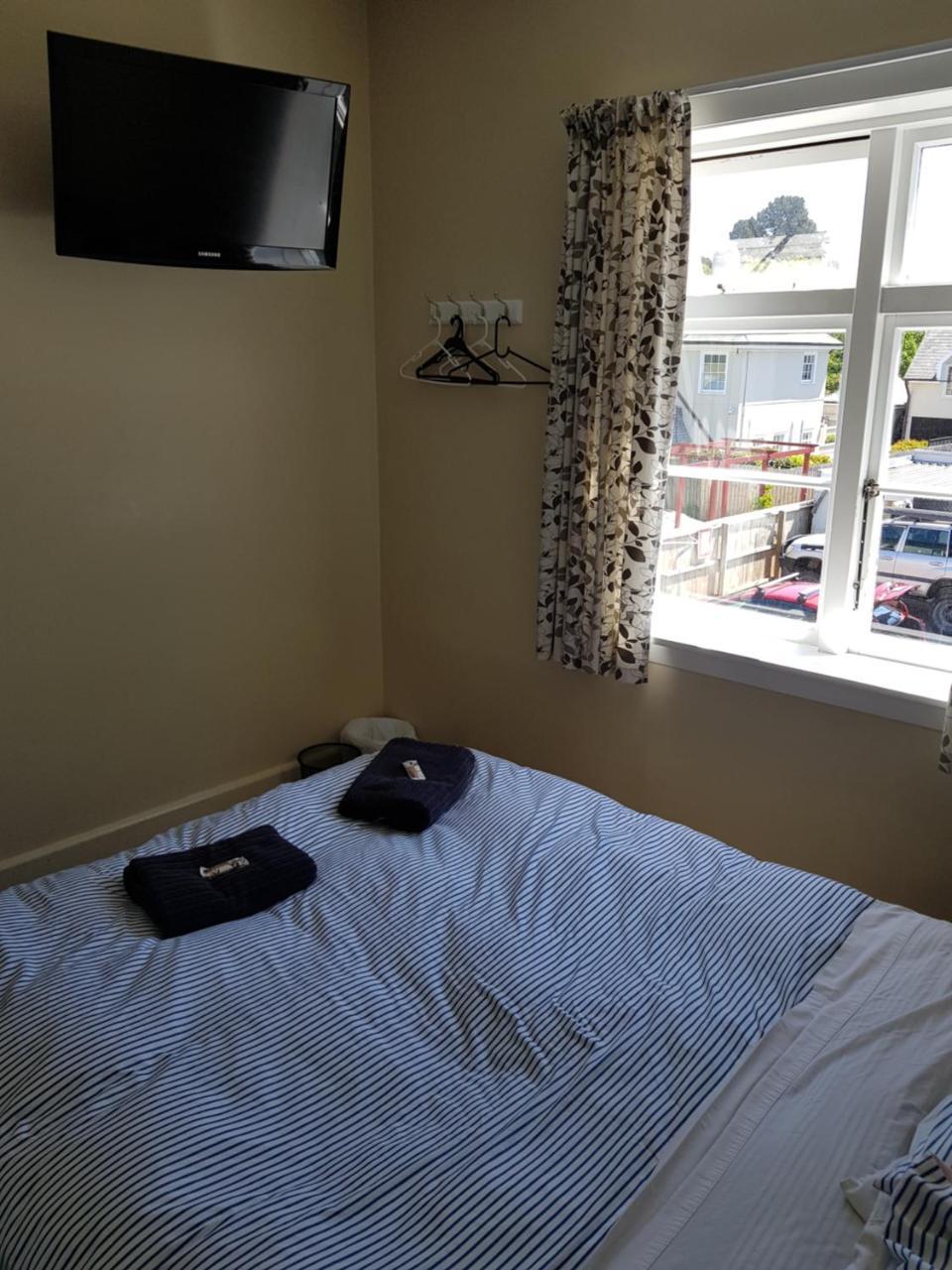 Dorset House Backpackers Hostel