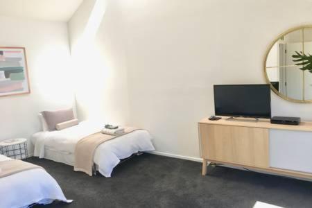 Number 1 - Chic Inner Apartment Christchurch
