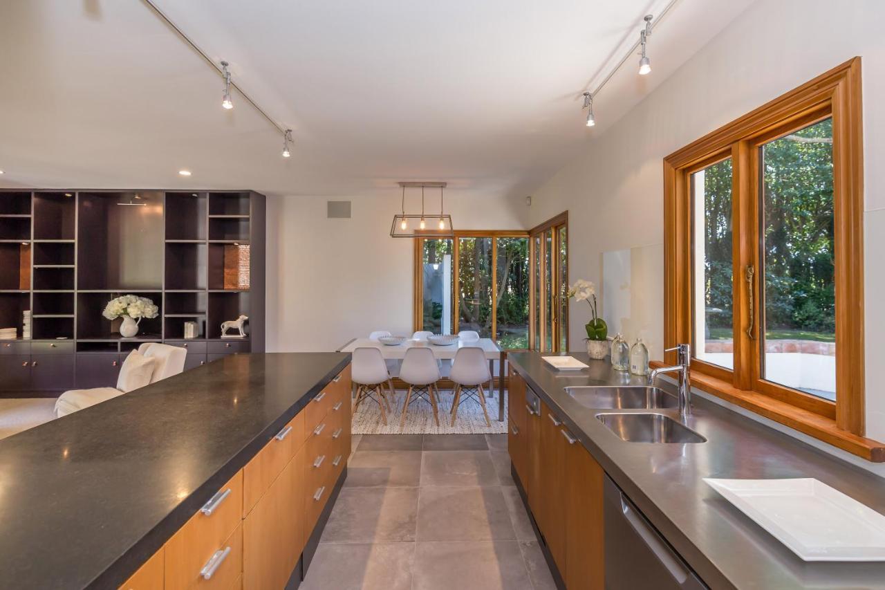 Bond Estate Luxury Holiday home