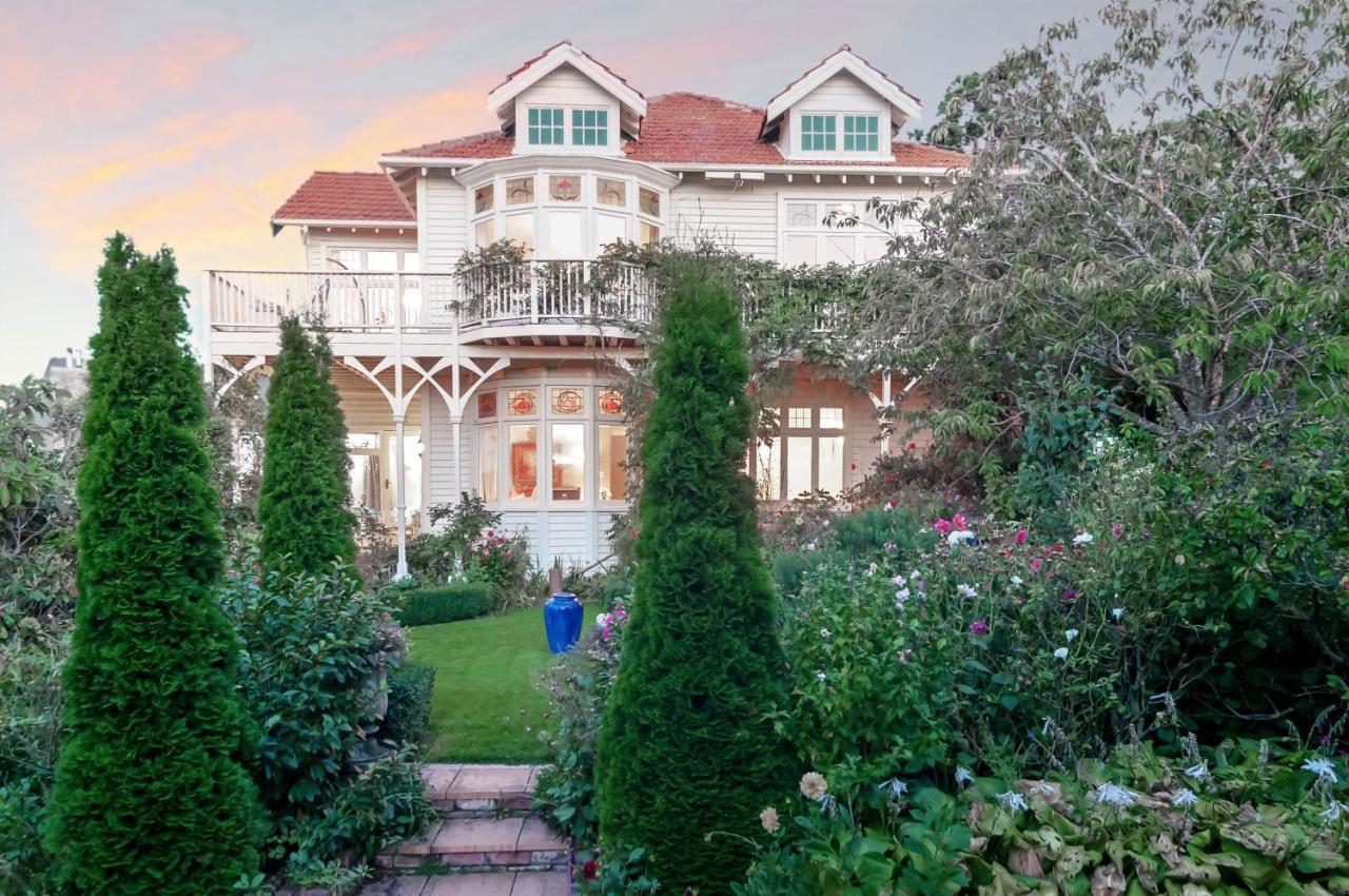 Bed & Breakfast Dyers House