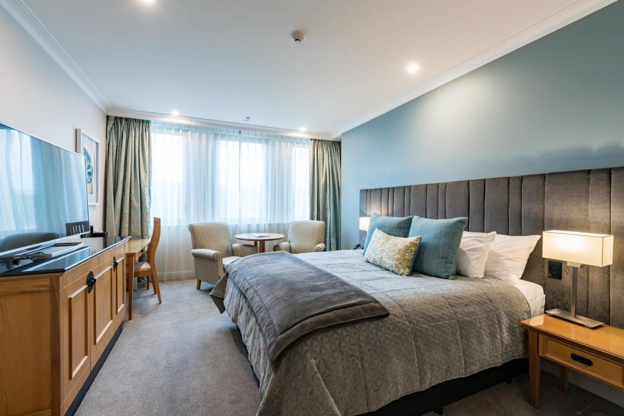 Hotel Distinction