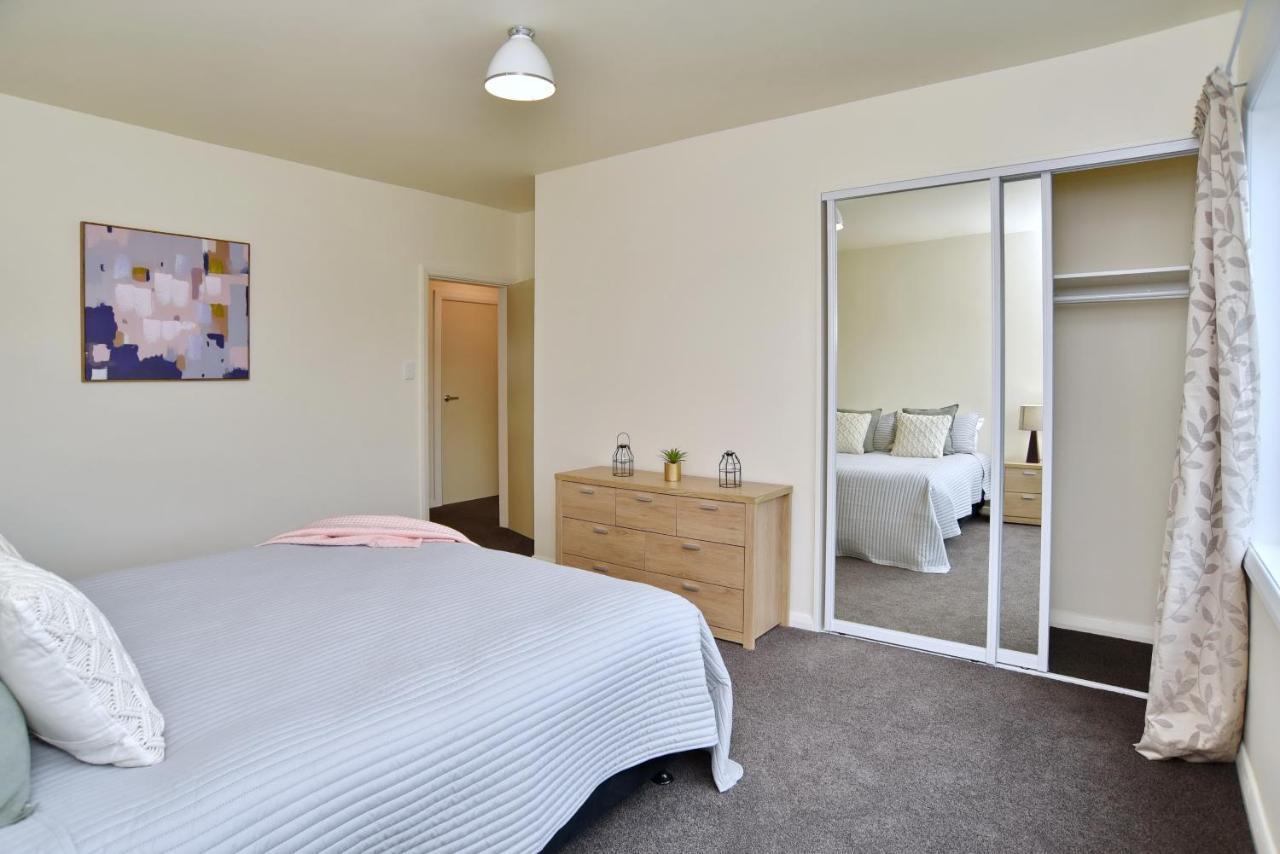 Weston - Spacious & Family Friendly - Bookahome Holiday home Christchurch