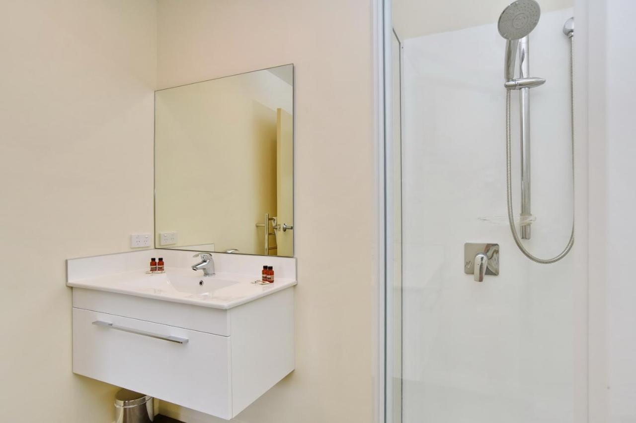 Weston - Spacious & Family Friendly - Bookahome Holiday home Christchurch