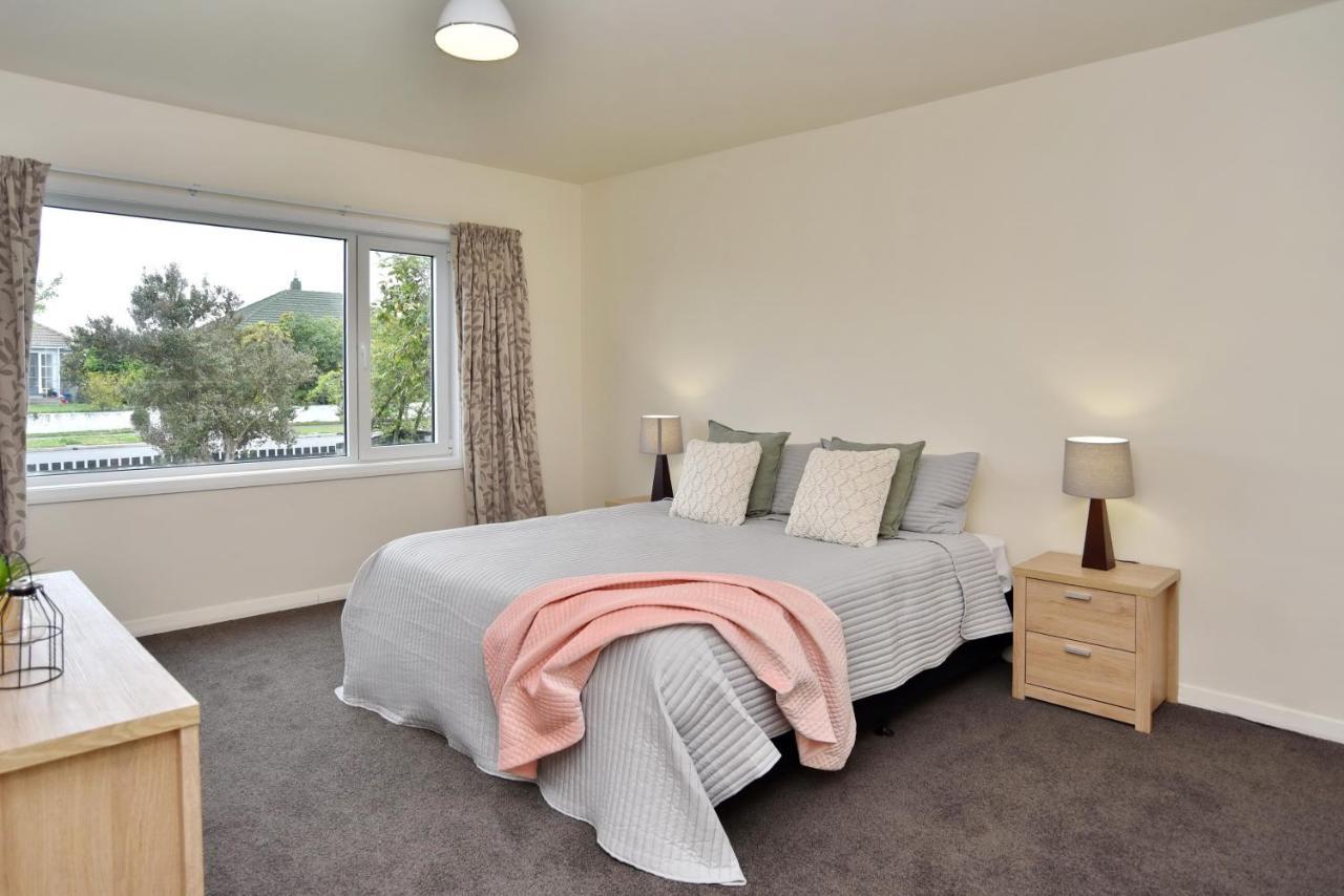 Weston - Spacious & Family Friendly - Bookahome *
