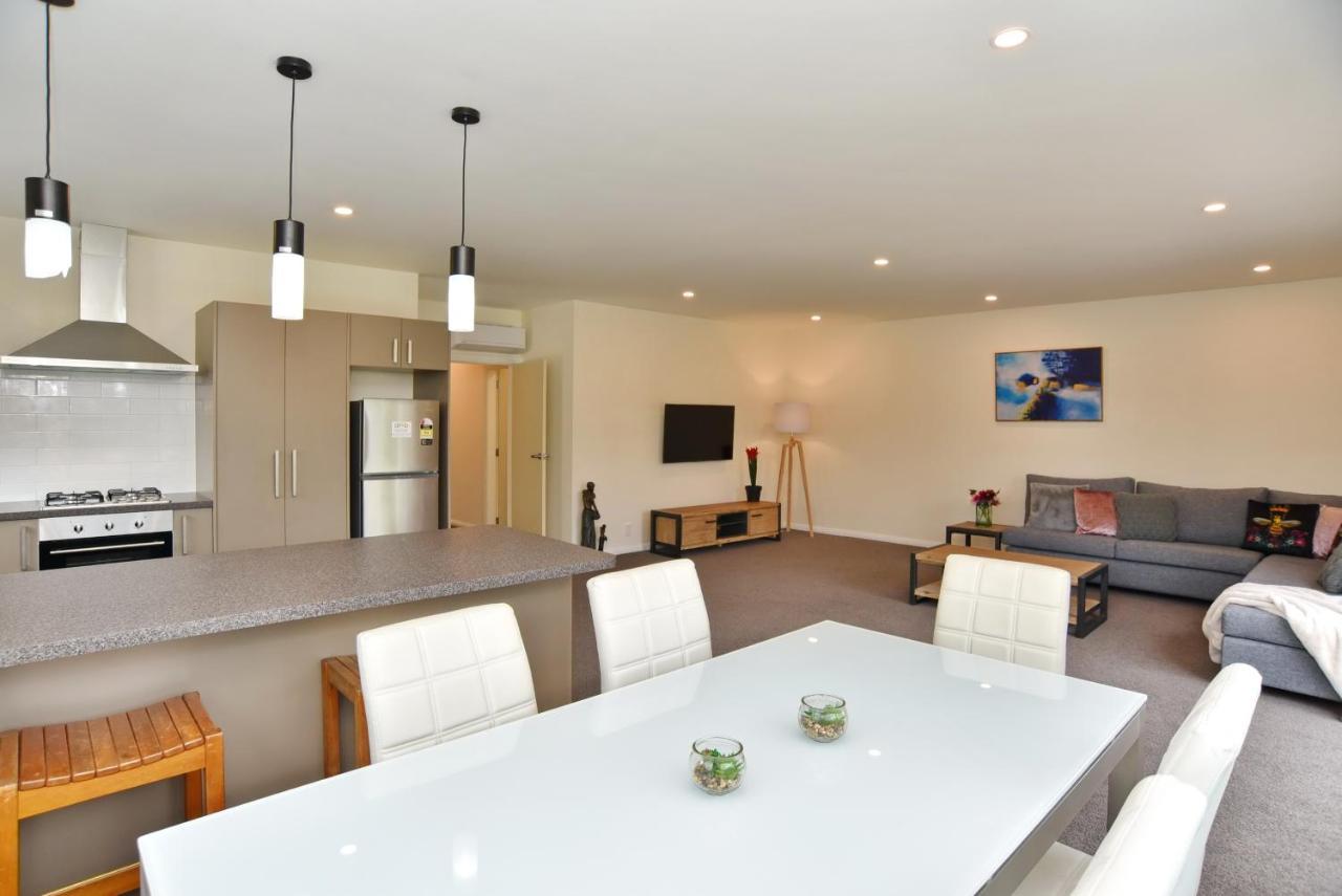 Holiday home Weston - Spacious & Family Friendly - Bookahome Christchurch