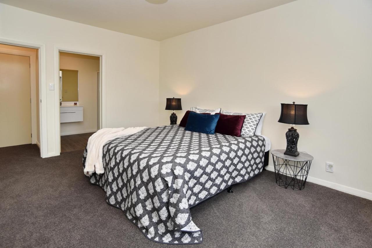 Weston - Spacious & Family Friendly - Bookahome Holiday home