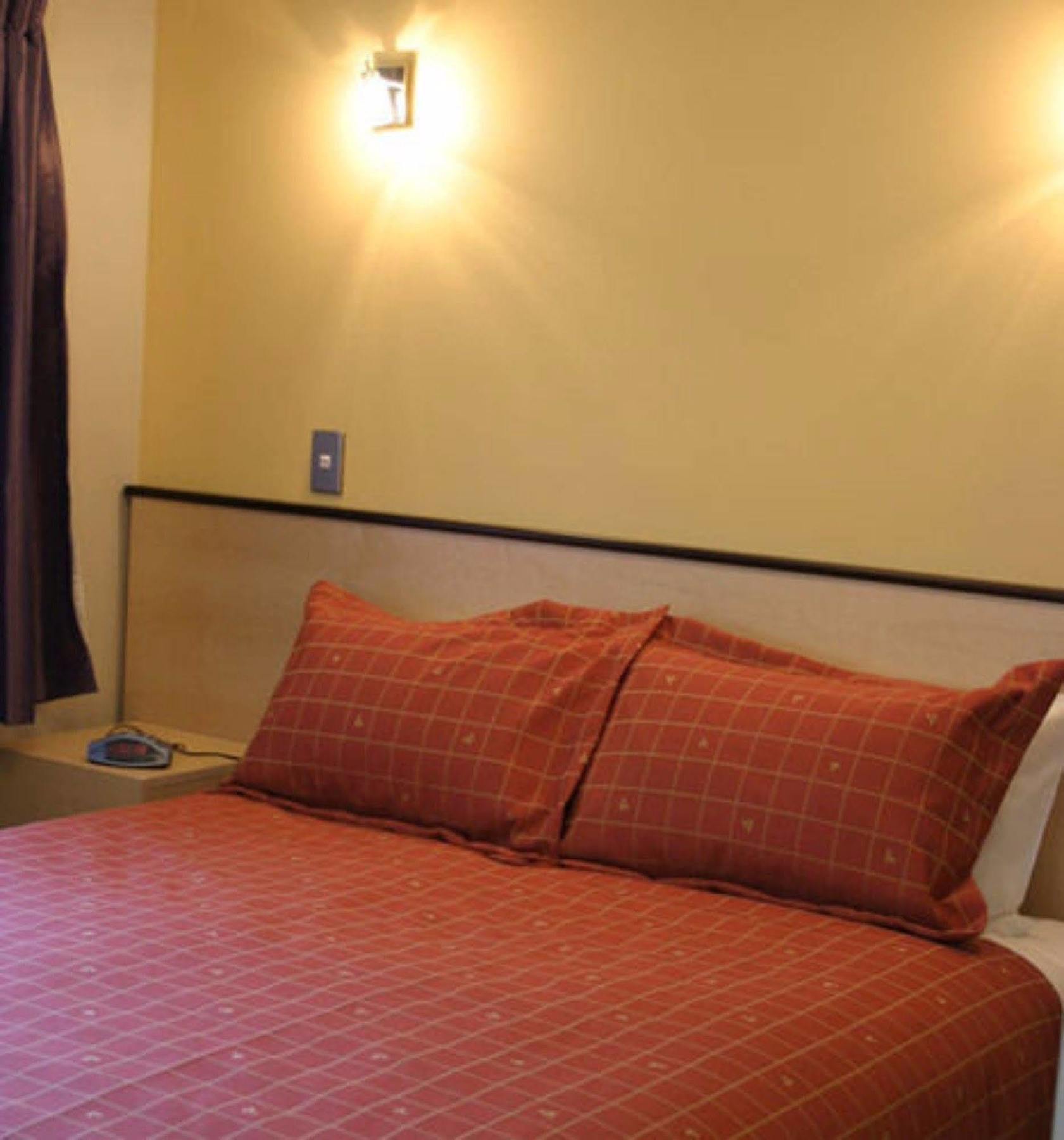 Motel Athena 4*
