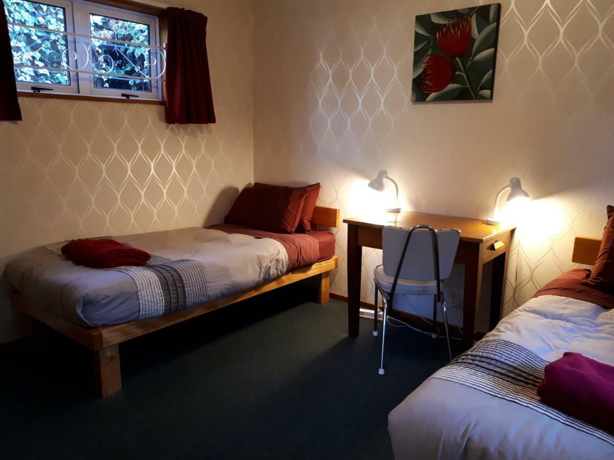 Hostel Foley Towers Bbh