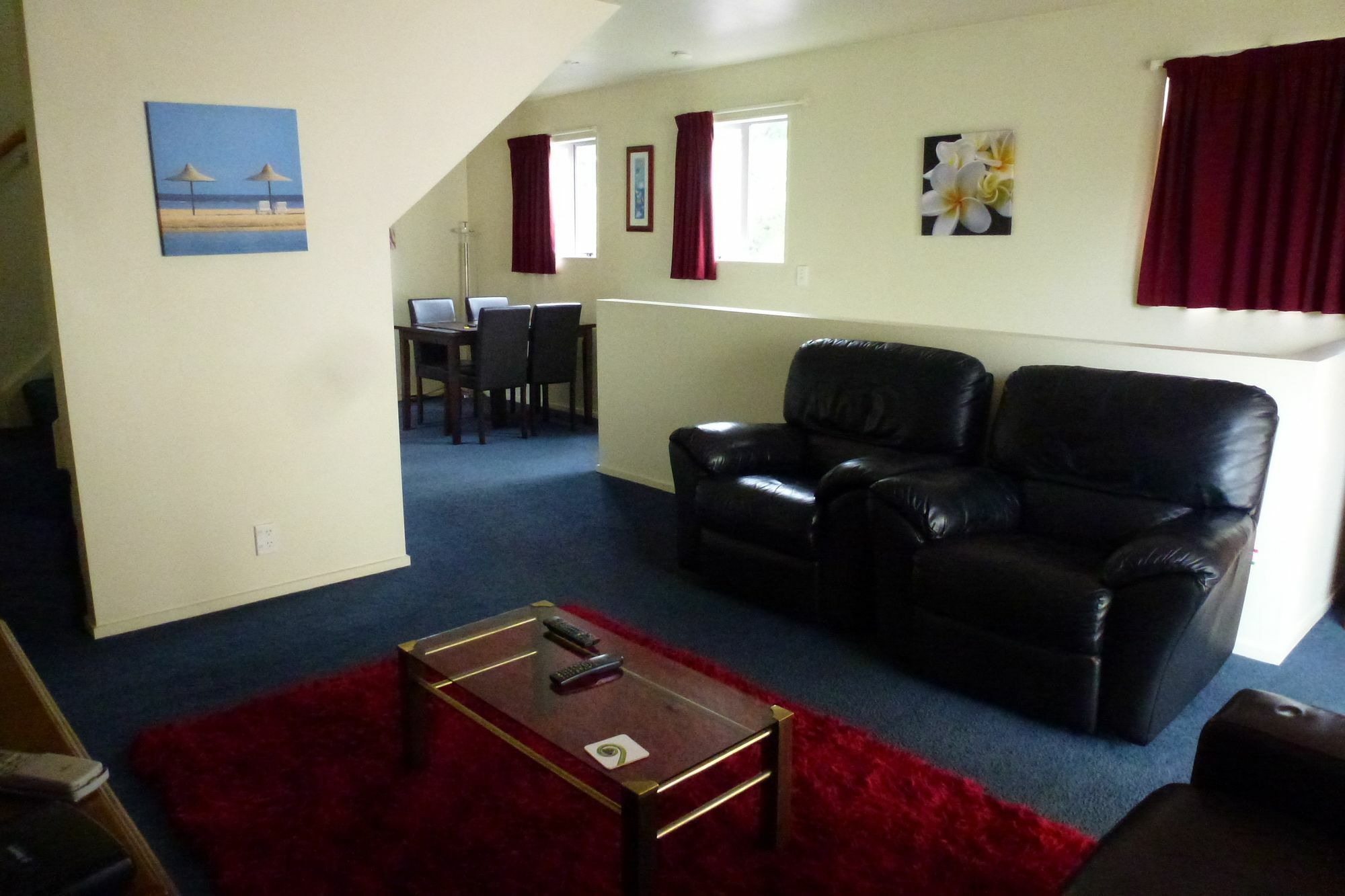 Apartment Townhouse Near Town