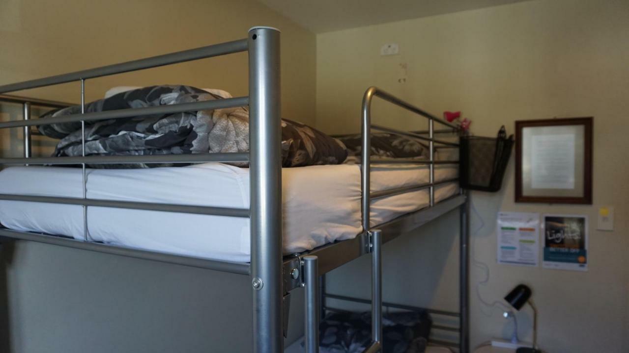 Dorset House Backpackers *