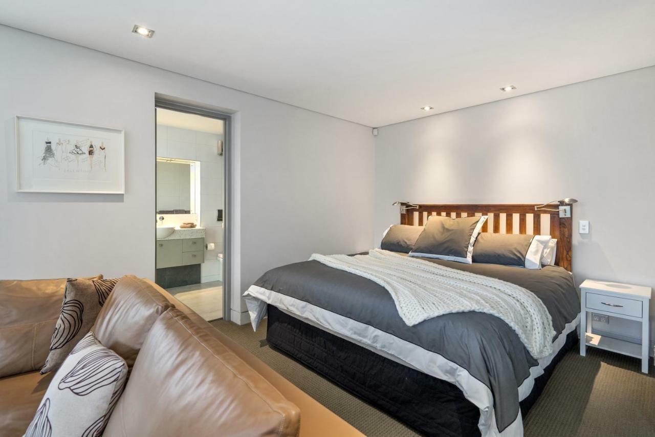 Sanctuary On Kilmore * Christchurch