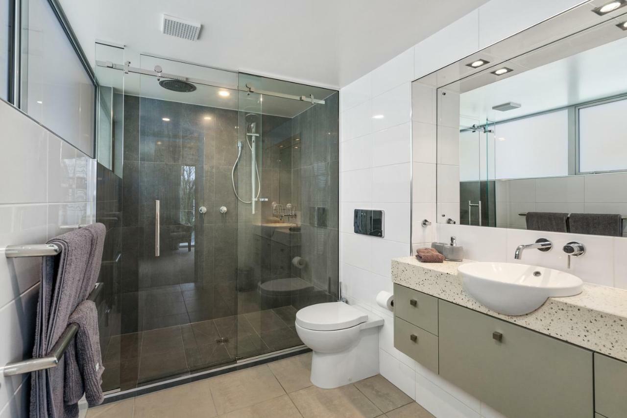 Sanctuary On Kilmore Villa *