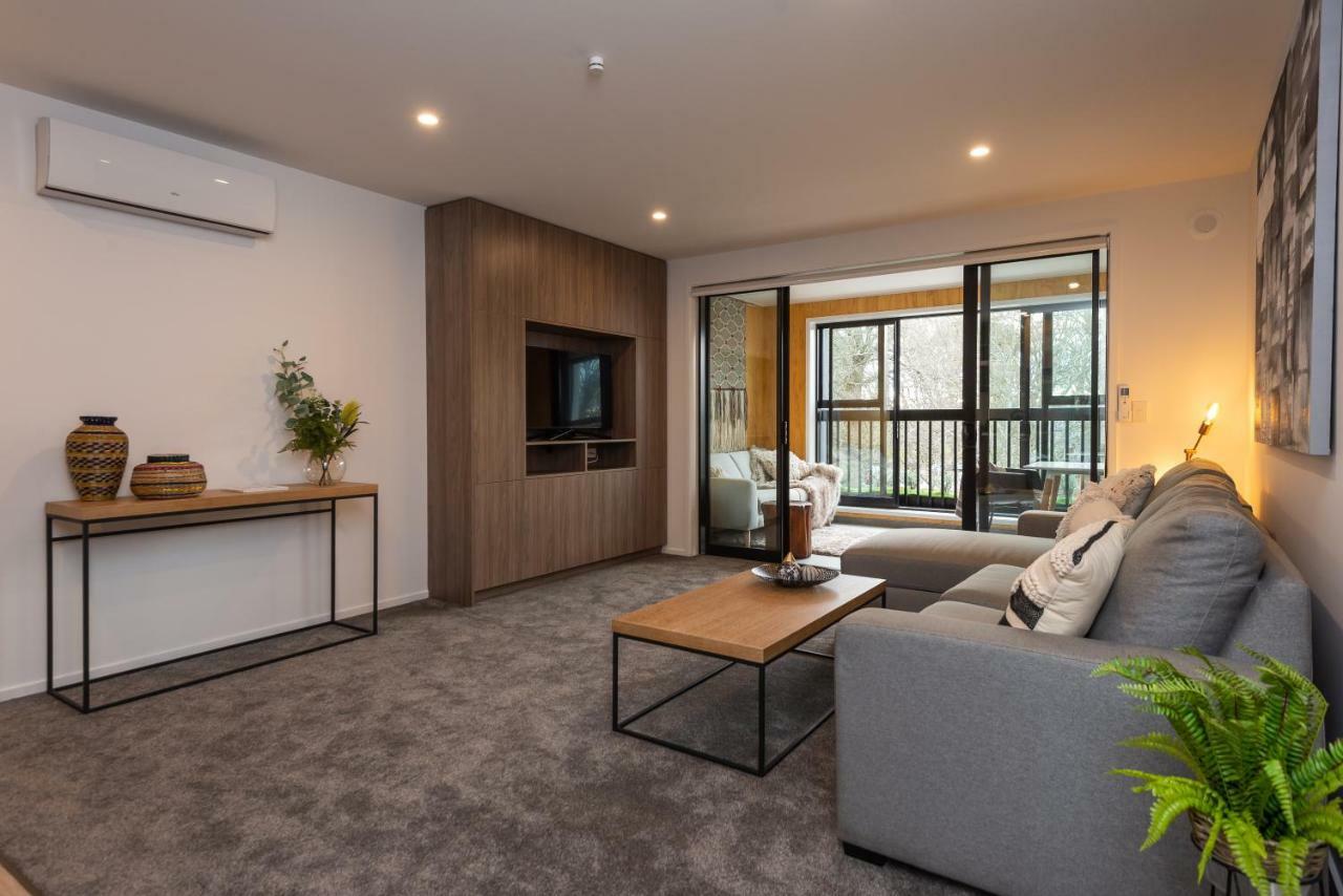 Penthouse With Park View *