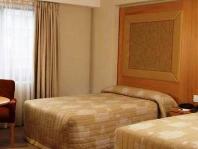 Copthorne 4*