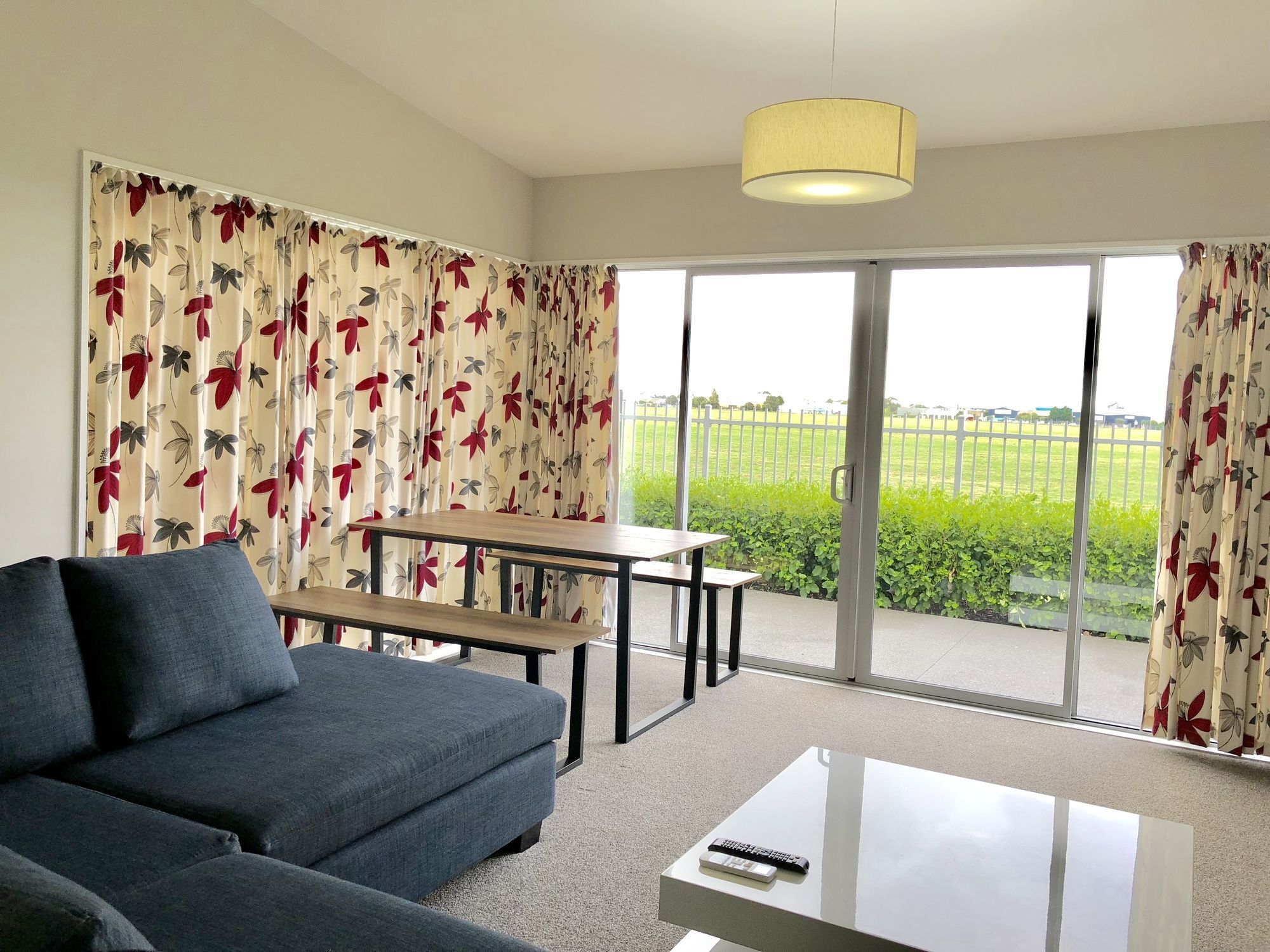 Lovely, Sunny, Sweet Apartment Christchurch