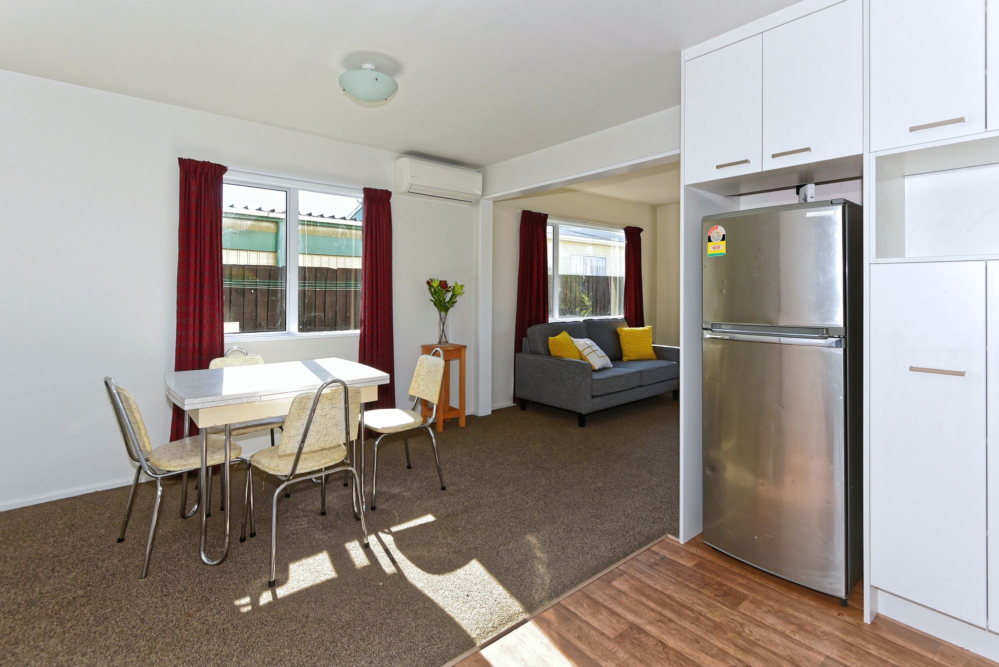 Apartment Sunny Townhouse *