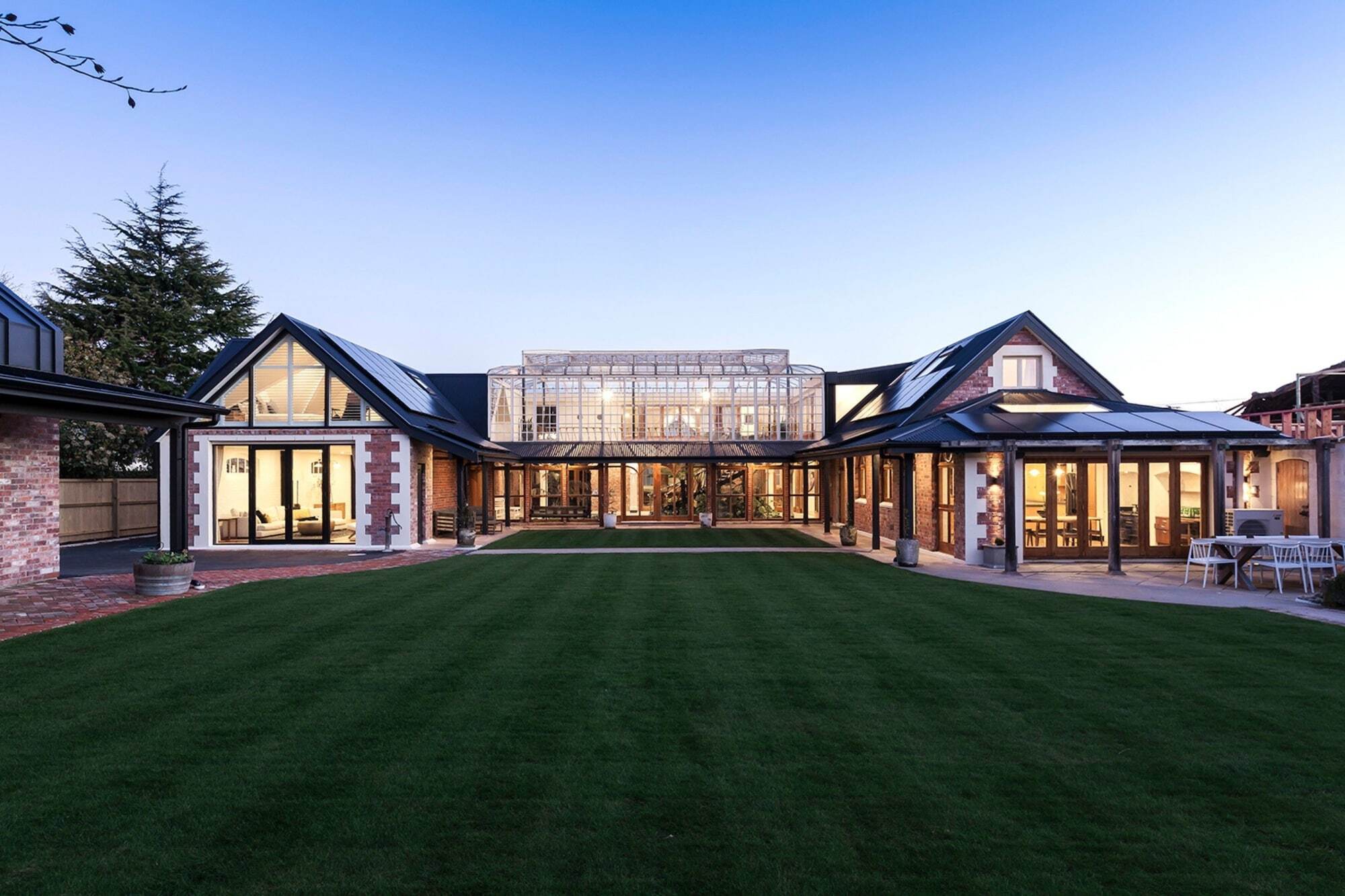 Britten Stables * Christchurch