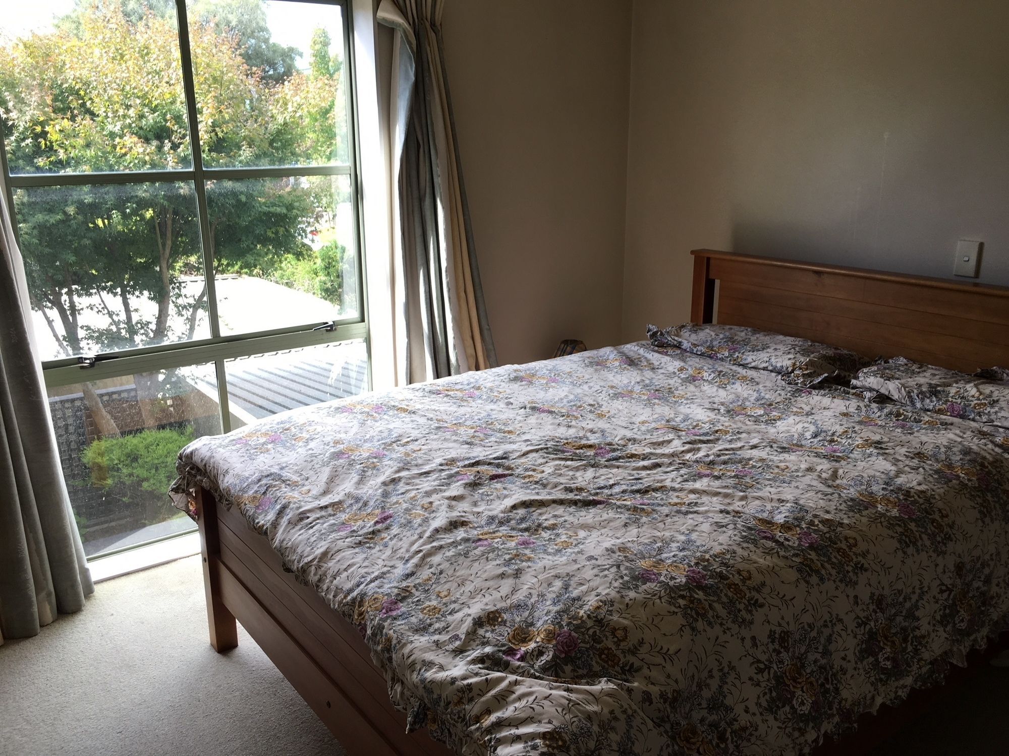Simple In A Great Location Christchurch