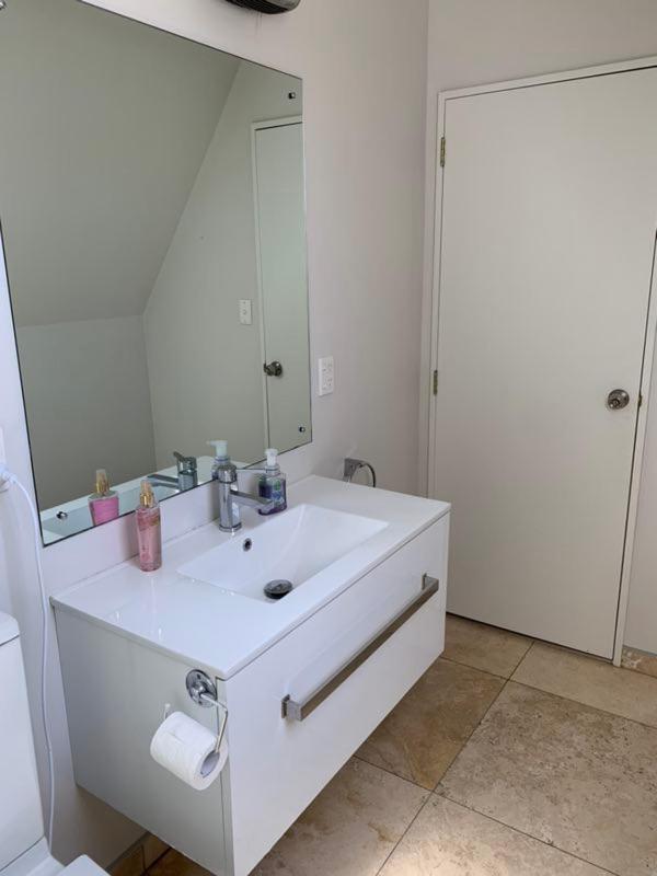 Apartamento Comfortable Inner City Living