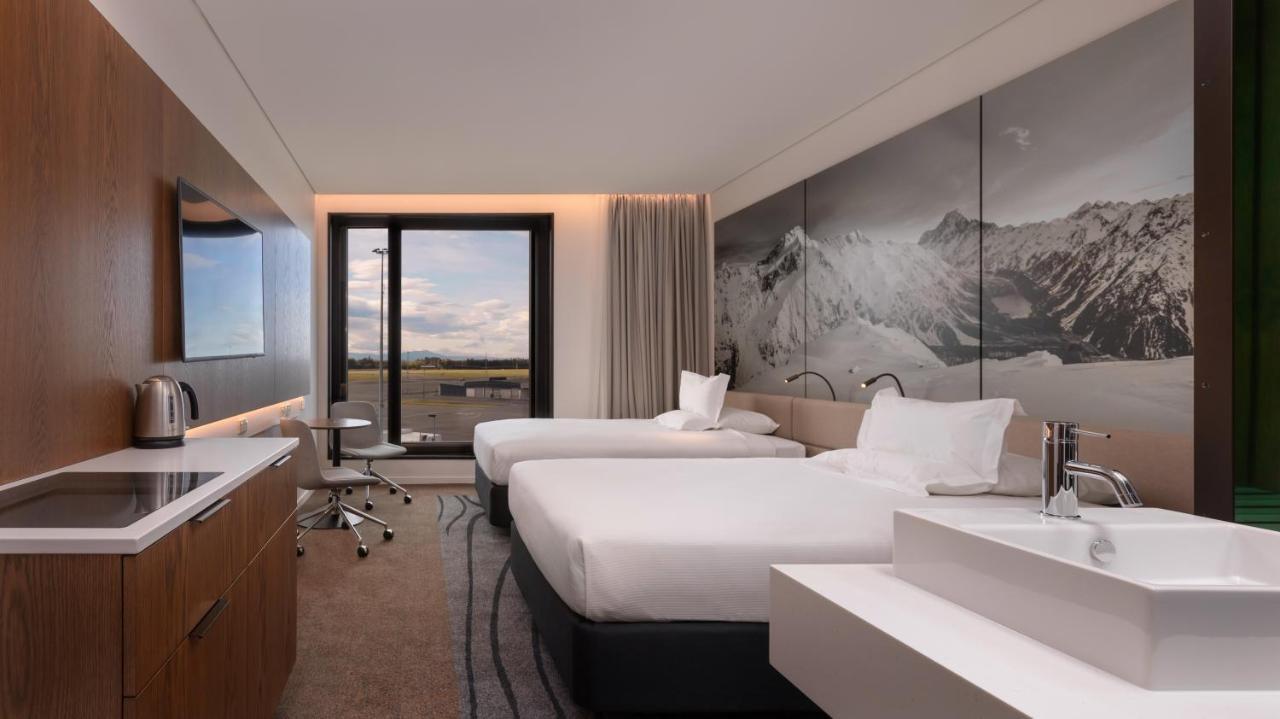 Hotel Novotel Airport