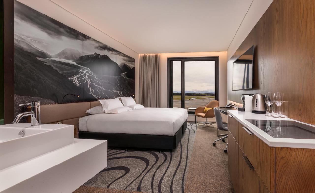 Hotel Novotel Airport 4*