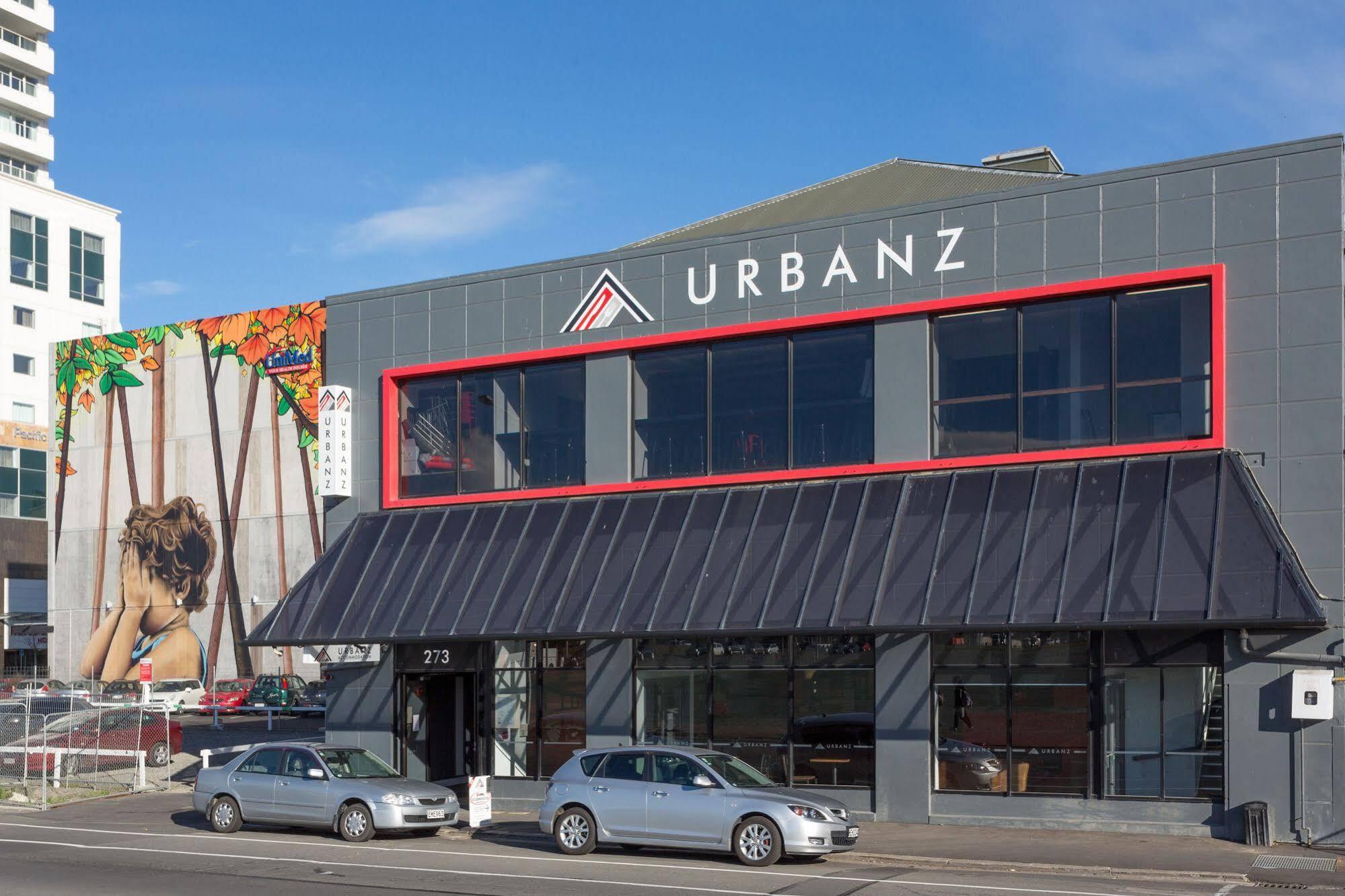 Hostel Urbanz