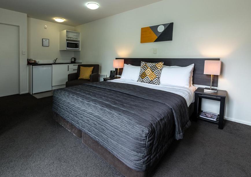Motel Airport Palms 4*