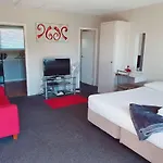Classique Lodge Motel