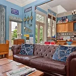Lilac Rose Boutique Bed And Breakfast
