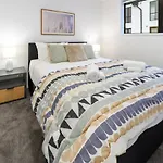 Modern City Living By Latimer Square, Cathedral