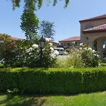 Lorenzo Motor Lodge