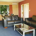Randolph Motel Apartments