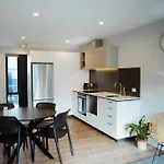 New Townhouse, Heart Of City Centre, 2 Bed 2 Bath, Car Park