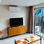 New Townhouse, Heart Of City Centre, 2 Bed 2 Bath, Car Park